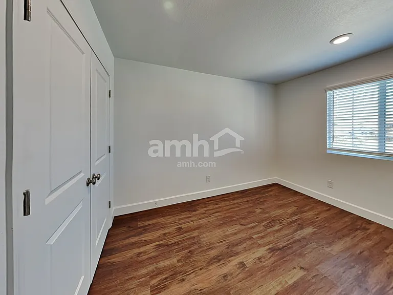4215 W Saint Charles Ave — Photo 20