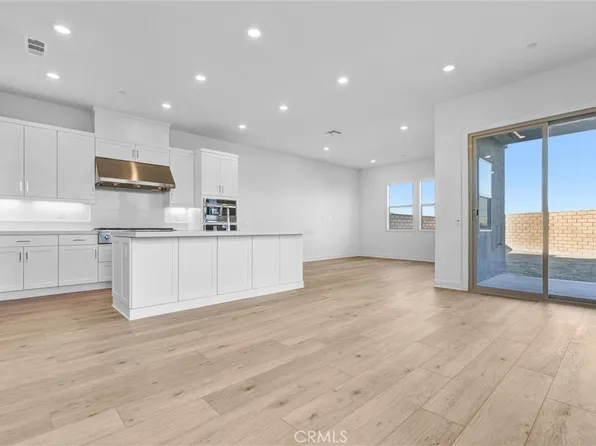 2058 Hollyleaf Ter, Montebello, CA 90640