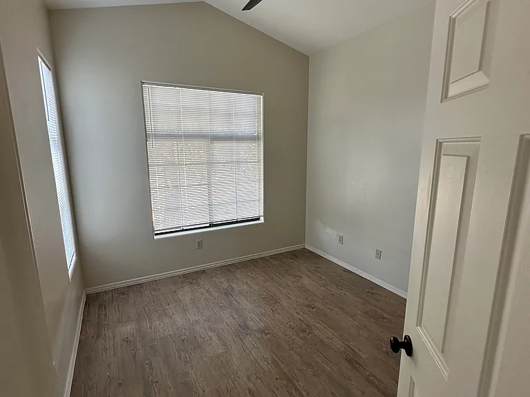 2920 N Sky Post Rd — Photo 21