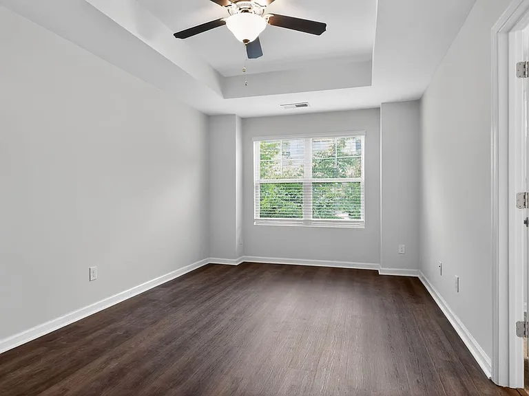 3122 Meadowstone Ln SW — Photo 8