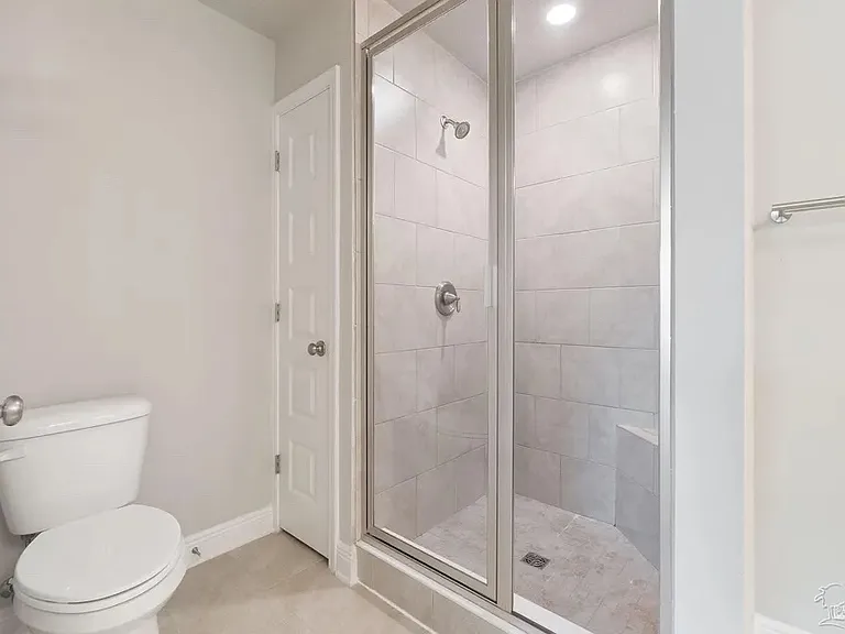 308 S F St — Photo 9