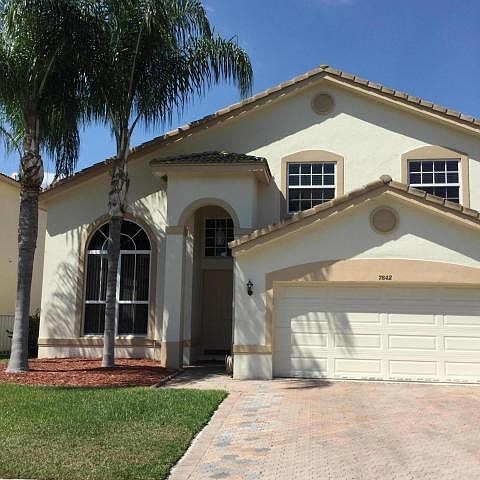 1st image of 7842 Colony Lake Dr