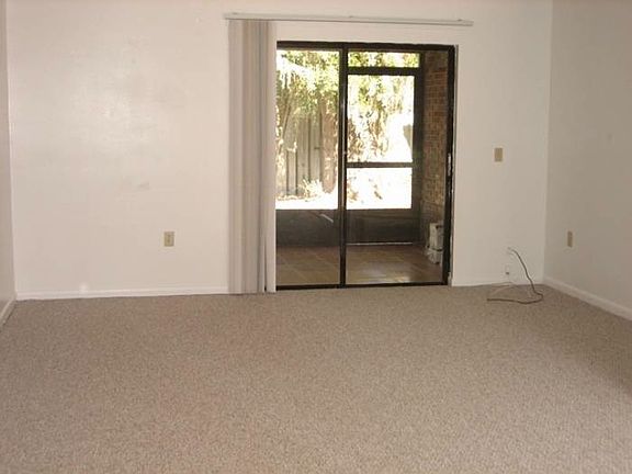 5th image of 614 Kings Oaks Ct