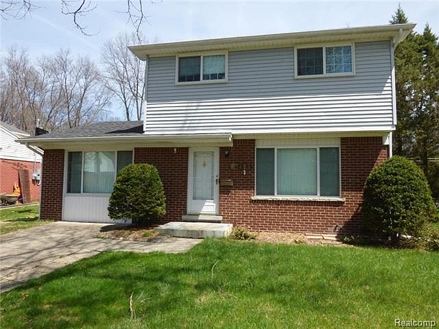 1st image of 23424 Barfield St