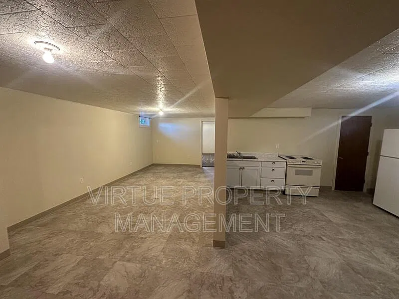 2 bed, 1.0 bath, $1,150 — Photo 3