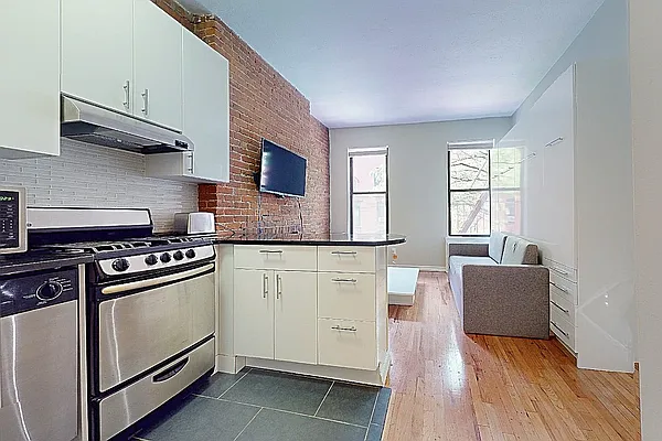 Rented by 346 Realty Group LLC | media 6