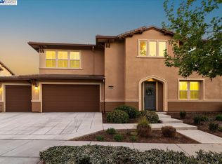 460 Portsmouth Dr, Brentwood, CA