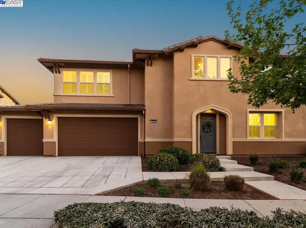 460 Portsmouth Dr, Brentwood, CA 94513