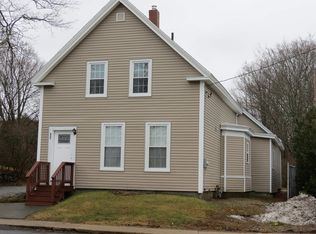 932 Portland St, Rochester, NH 03868