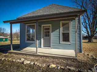 210 Howard St, Effingham, KS 66023