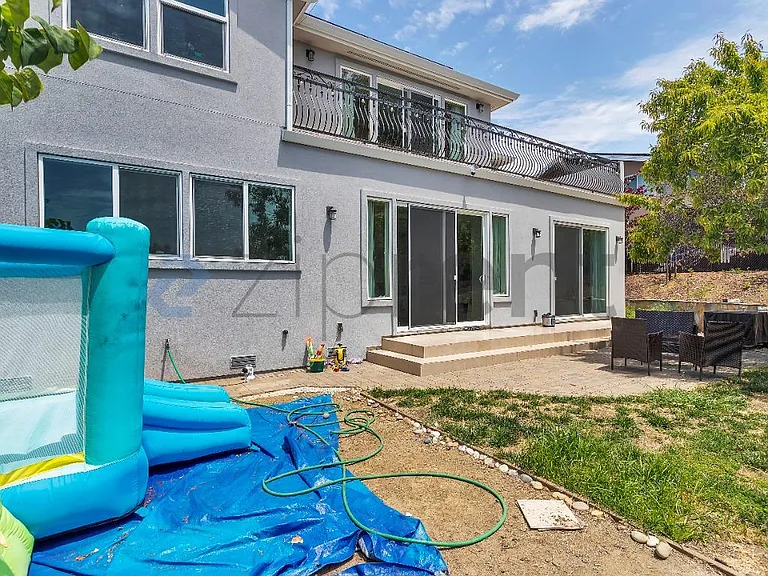 1109 Palisade St — Photo 7