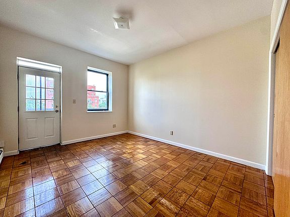 3rd image of 243 16th St APT 4L