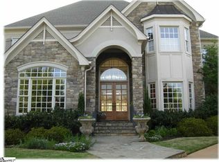 8 Mitchell Spring Ct, Simpsonville, SC 29681