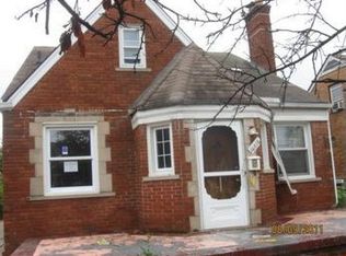 16818 Carlisle St, Detroit, MI 48205