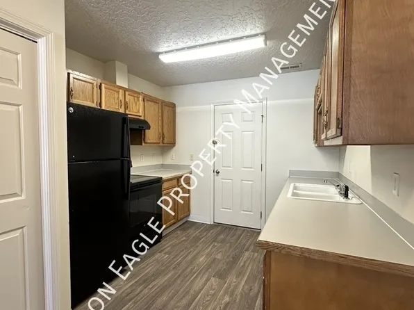 218 Delaware Ave APT B, Nampa, ID 83651