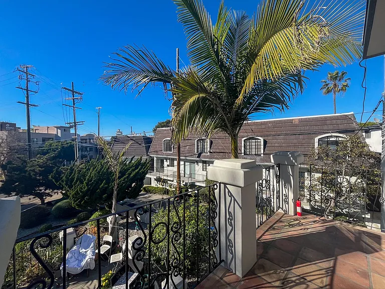 7851 Talbert St — Photo 29