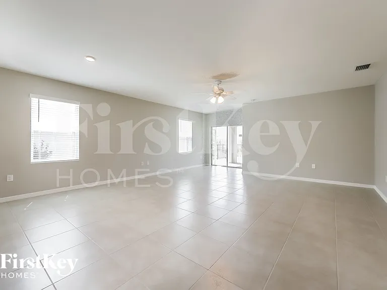 27993 Arrowhead Cir — Photo 3