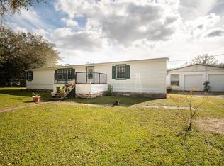 2227 Bruton Rd, Plant City, FL 33565