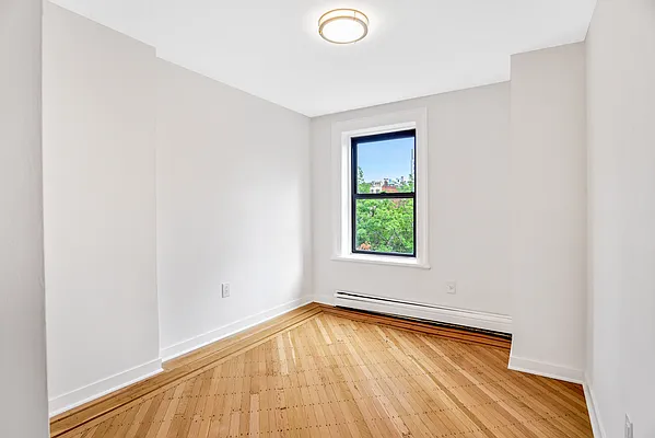 Rented by HH Property Management Services LLC | media 6