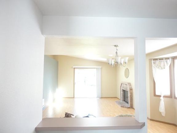 5th image of 11225 B St S