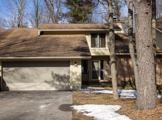 3410 Pine Grove Dr #19, Midland, MI 48640