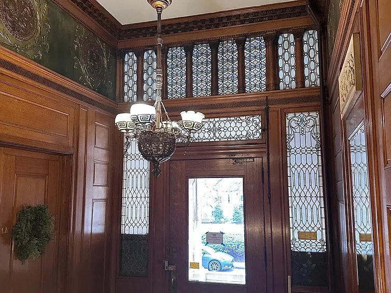16 W Mount Vernon Pl #1E — Photo 3