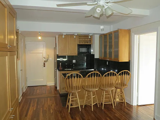 Rented by Target Realty Group | media 29