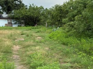 406 Barnett St, Eden, TX 76837