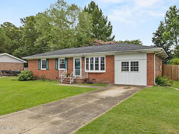 2nd image of 118 Princeton Drive