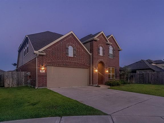 5th image of 8511 Parati Creek Ln