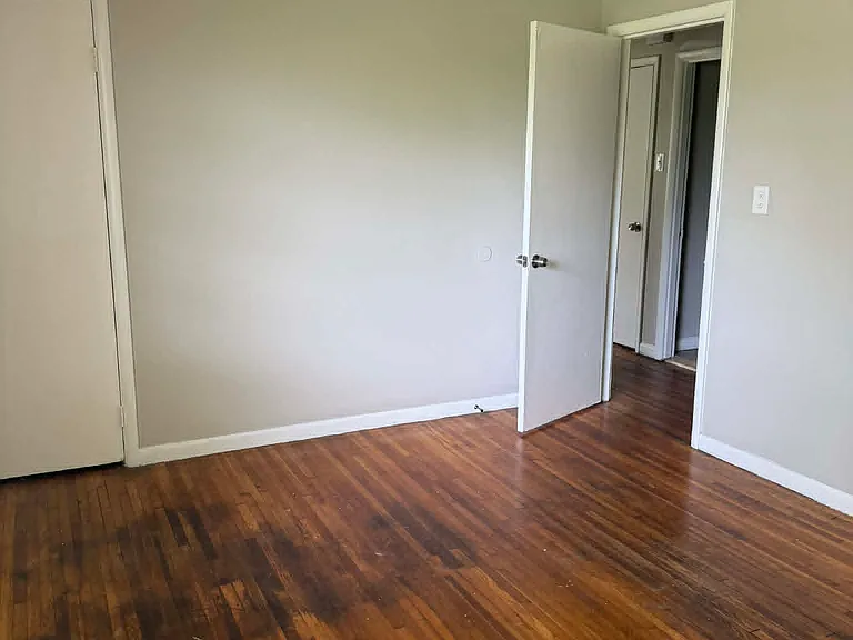1677 Pine Ave SW — Photo 14