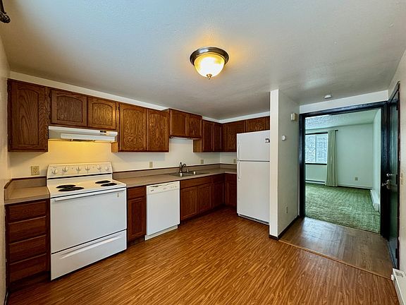 3rd image of 2806 John St #4