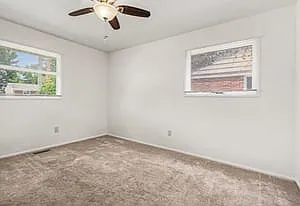 350 Hollywood Dr — Photo 11