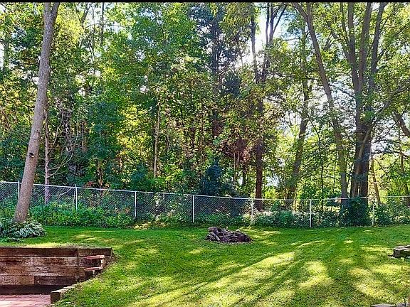 5th image of 1515 Calvary Hill Ln