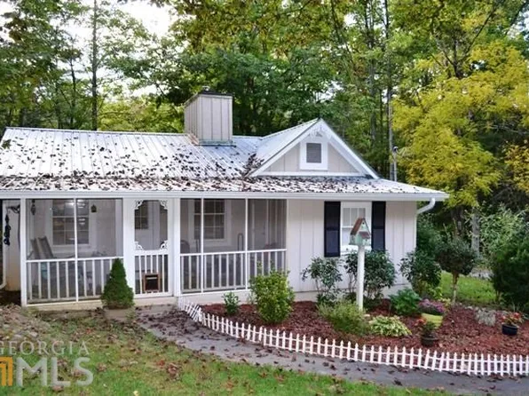 60 Crumley Ln, Lakemont, GA 30552