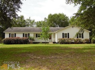 19 3rd Ave, Hawkinsville, GA 31036