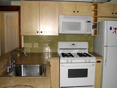 1st image of 1 Daniels Street Ct