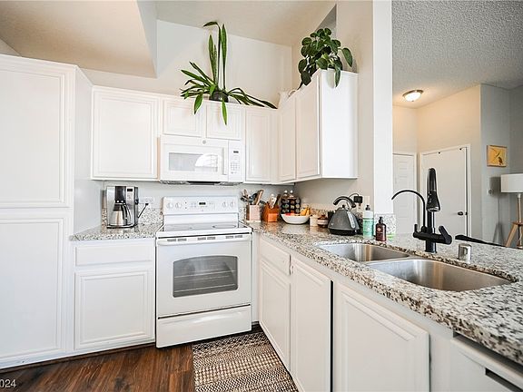 4th image of 3150 Soft Breezes Dr APT 2031