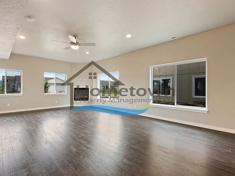 12116 W Wellington Ave — Photo 9