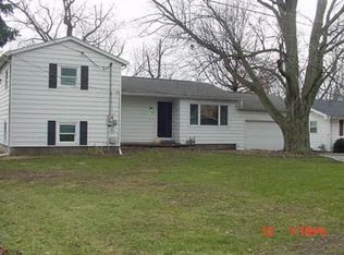 3 Sunset Ct, Oreana, IL 62554