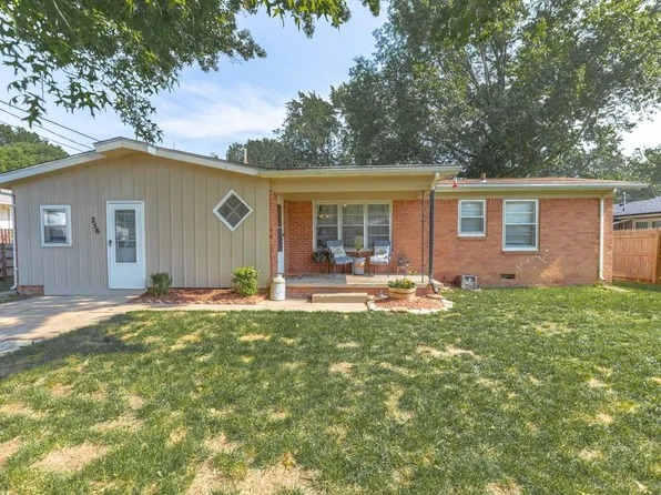 256 Greenway Rd, Arkansas City, KS 67005