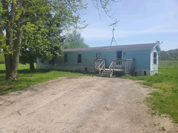 8222 Jorden Rd, Yale, MI 48097