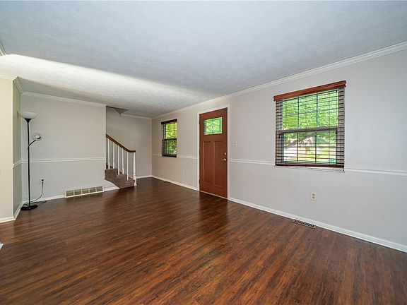 4th image of 5845 Overbrooke Rd