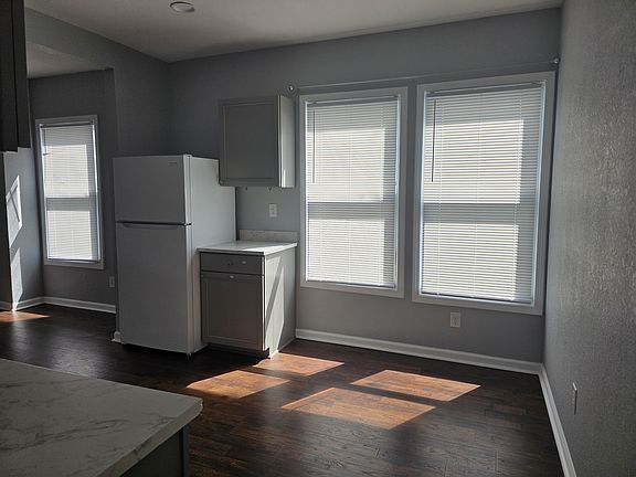 5th image of 703 1st St #B