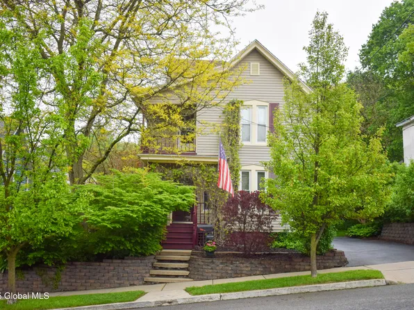 57 Park Street, Gloversville, NY 12078