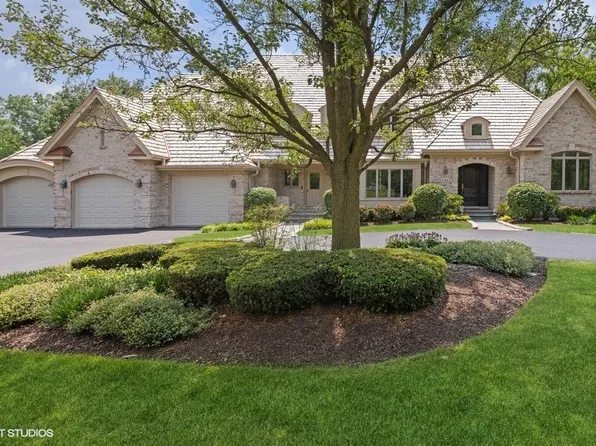 6196 Wildwood Ln, Burr Ridge, IL 60527