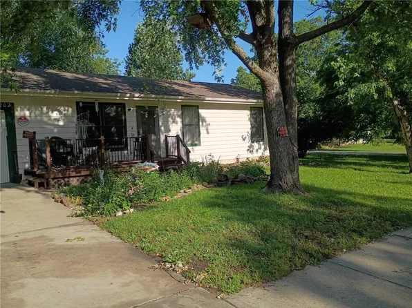 202 E 4th St, Edgerton, KS 66021
