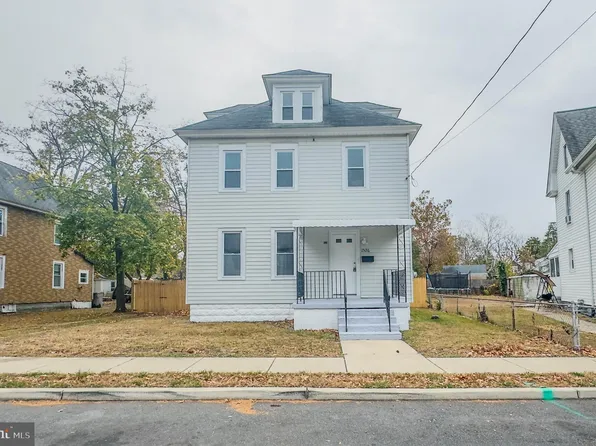 1526 Pine St, Paulsboro, NJ 08066