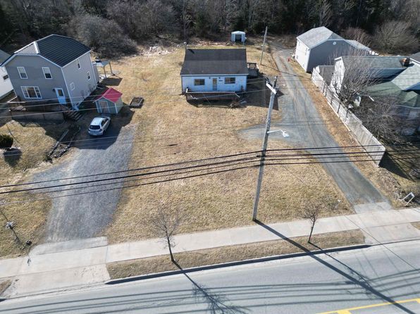 1146 Saint Margarets Bay Rd, Beechville, NS B3T 1A7