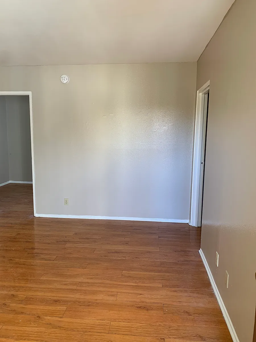Entrance - 13939 Vanowen St #12